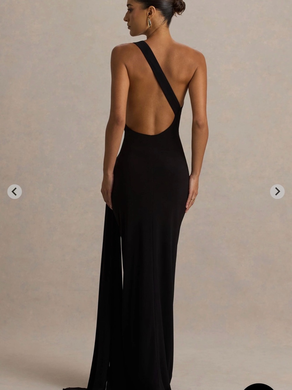 BONNIE
Black Asymmetric-Neck Maxi Dress With Open-Back - Picture 2 of 2